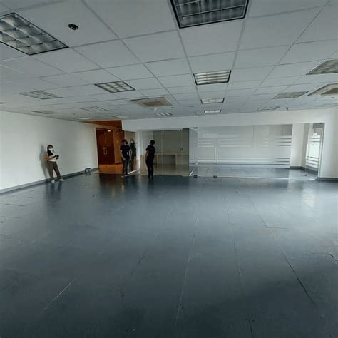 Commercial Space For Rent in Taguig, Metro Manila .